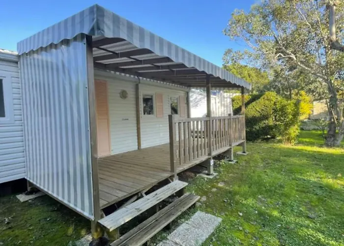 Mobil-home Avec Terrasse A Saint-pierre-d'oleron - Api-1-52-978 * Saint-Pierre-d'Oleron