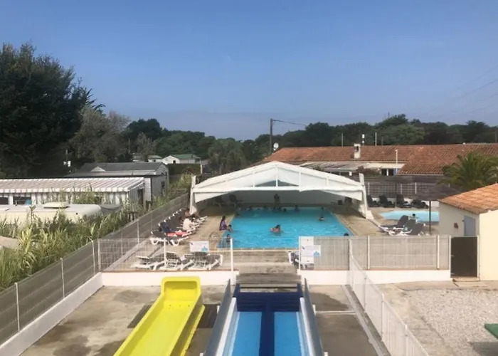 Mobil-home Avec Terrasse A Saint-pierre-d'oleron - Api-1-52-978