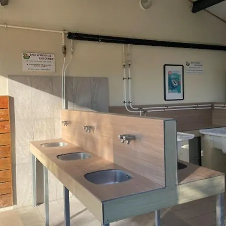 Camping Mobil-home Avec Terrasse à Saint-pierre-d'oléron - Api-1-52-978