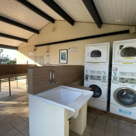 Mobil-home Avec Terrasse à Saint-pierre-d'oléron - Api-1-52-978 * Saint-Pierre-d'Oleron