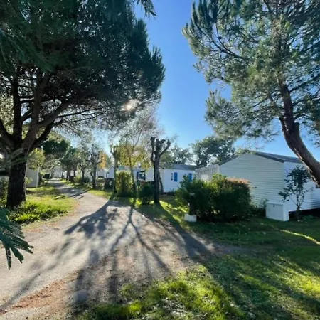 Camping Mobil-home Avec Terrasse à Saint-pierre-d'oléron - Api-1-52-978