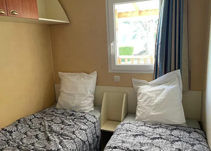 Mobil-home Avec Terrasse à Saint-pierre-d'oléron - Api-1-52-978 Parque de Campismo Saint-Pierre-d'Oleron